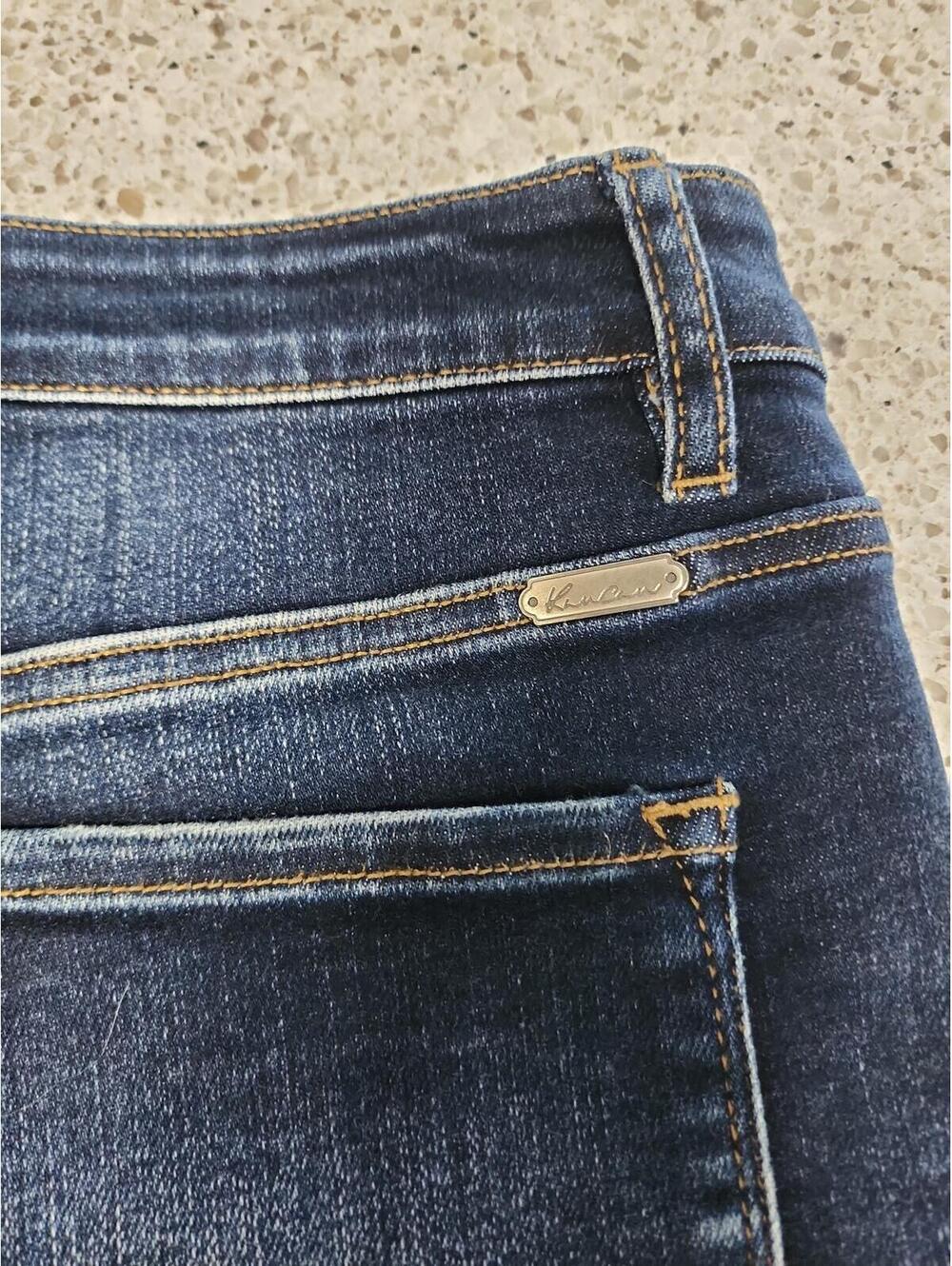 Shorts - Picture 3 of 9
